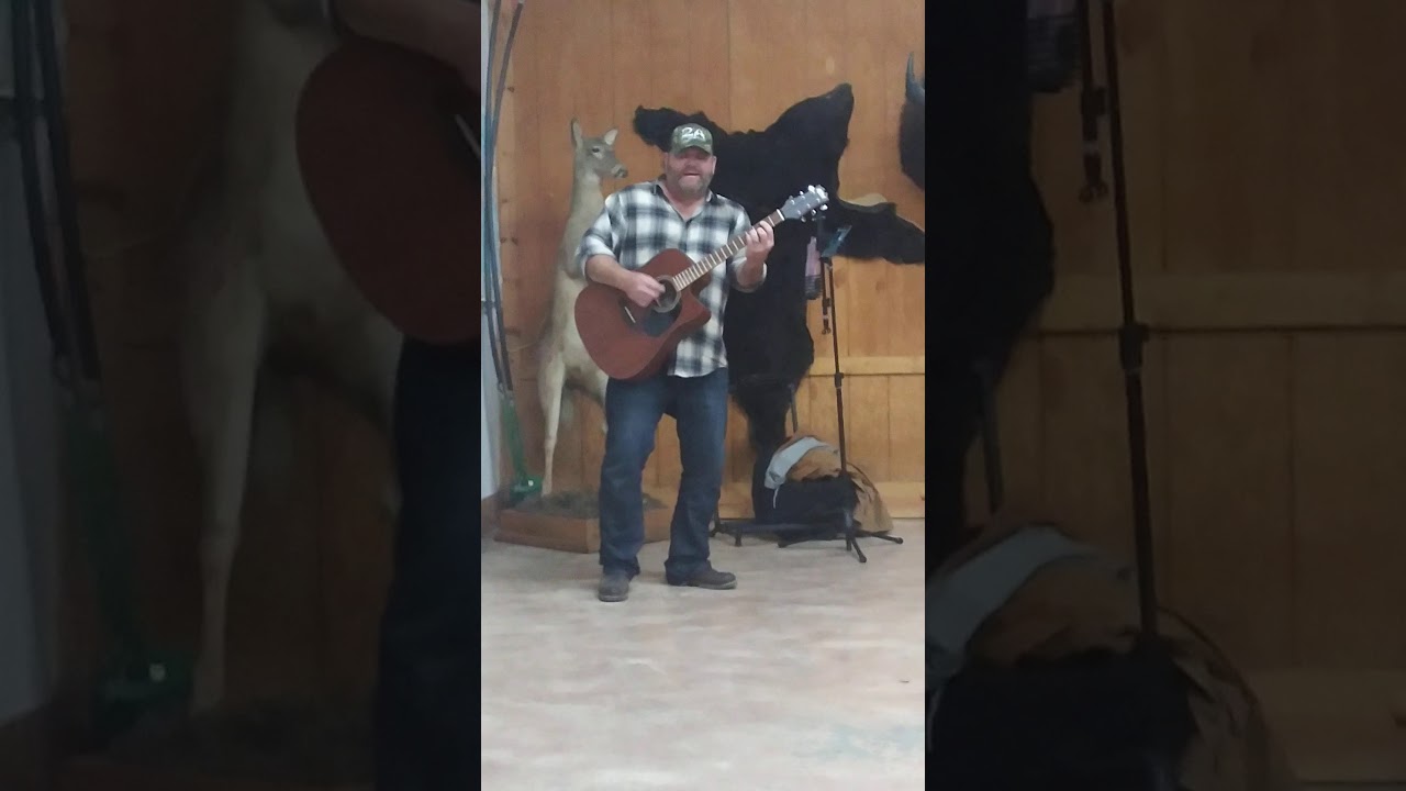 Brett Lee Singing Tennessee Whiskey By Chris Stapleton @ Trophy Ranch In  Ubly Michigan on 10/25/20!