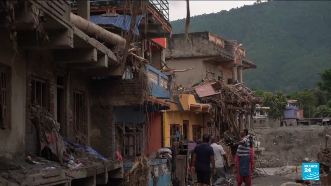 Death toll rises as 3,000 remain missing in Nepal, China • FRANCE 24 English