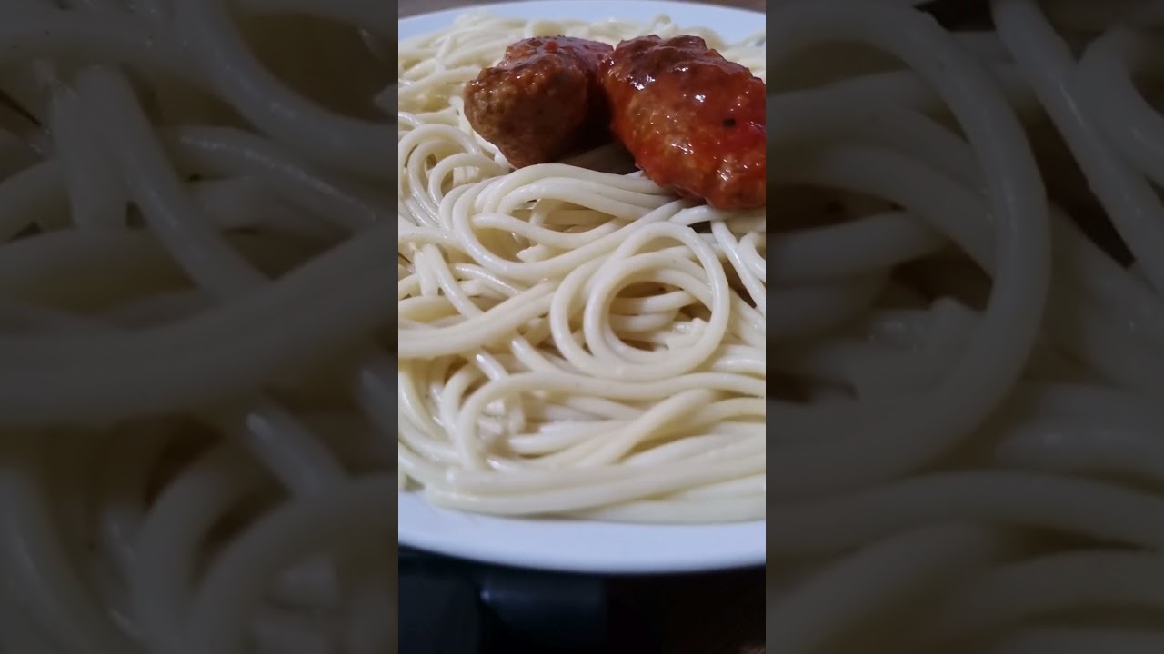 PARMAK KÖFTELİ SPAGETTİ / PRATİK YEMEK #pratiktarifler #köfte #spagetti