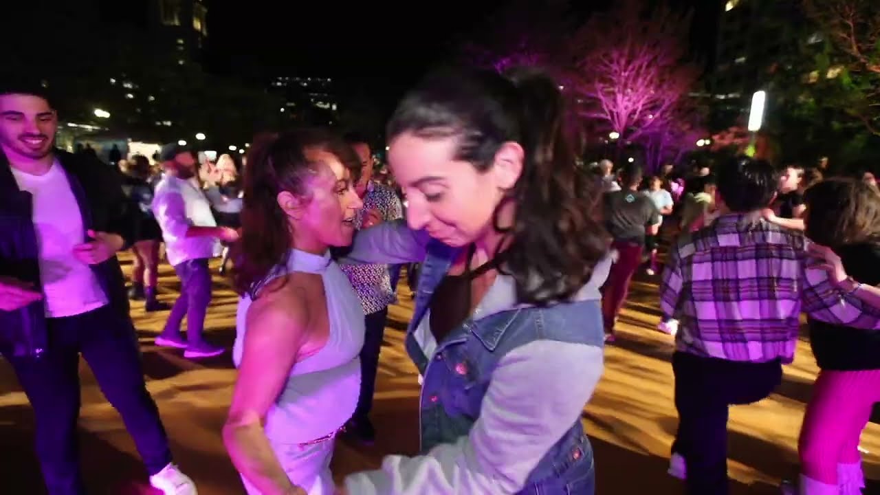 Let's Dance Boston Mambo! adlı videoyu YouTube'da izle Let's Dance Boston Mambo! adlı videoyu YouTube'da izle