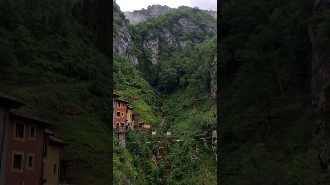 Cascada de Aguasaliu en Desfiladero de los Beyos - Parque Natural de Ponga, Asturias 🇪🇸 #travel