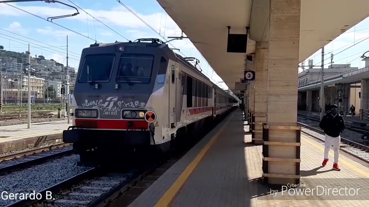 Stazione di Salerno treni intercity e