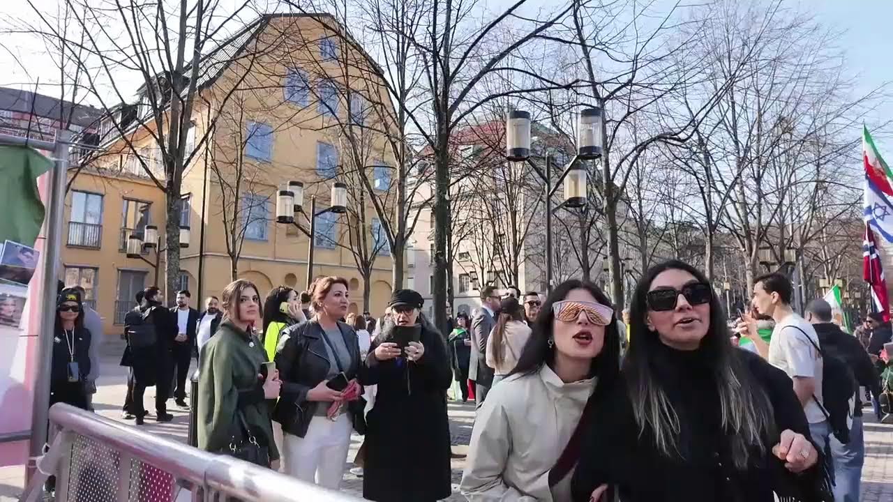 Iranier firar i Kungsträdgården