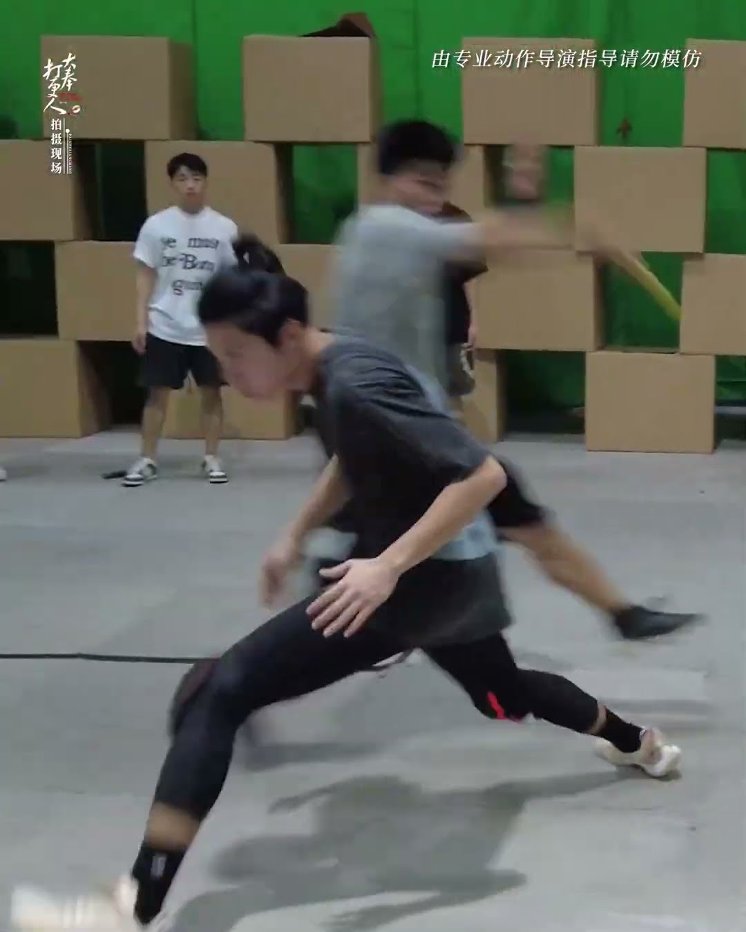 Wang Hedi's action scene behind-the-scenes #大奉打更人 #GuardiansoftheDafeng #王鹤棣 #WangHedi #DylanWang