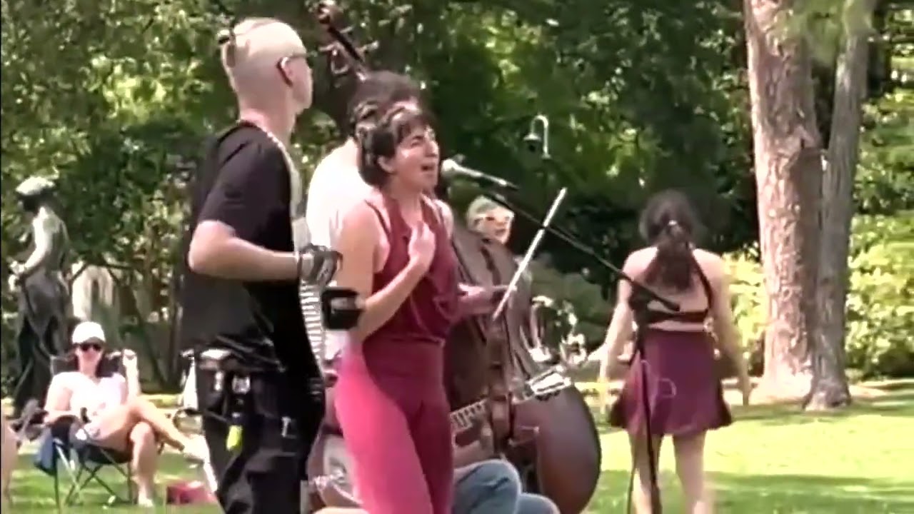 T Marie and Bayou Juju Acoustic Outdoor Concert Series