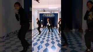 Pikley Pom Baby John Varun Dhawan, Wamiqa Dance Shorts