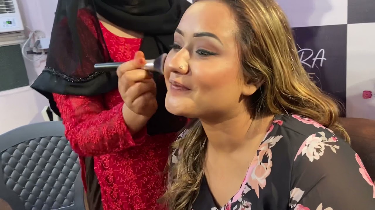 Shanaya at sara makemeup academy 