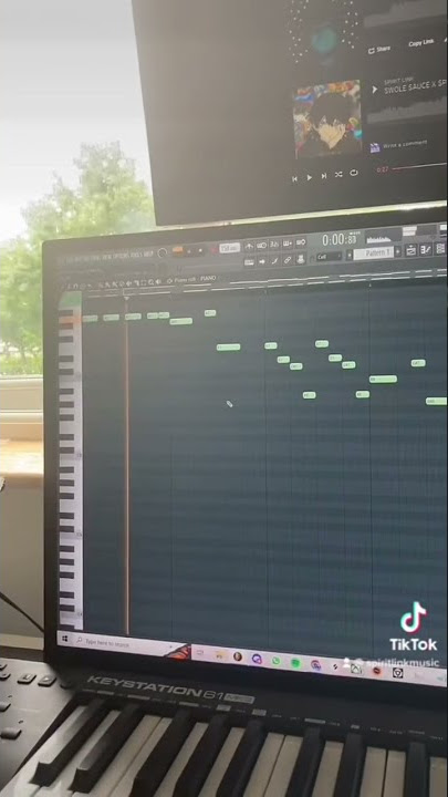 How I made my Avril Lavigne “What The Hell” Remix 💙👻 Remix out now on Soundcloud & Youtube!!!