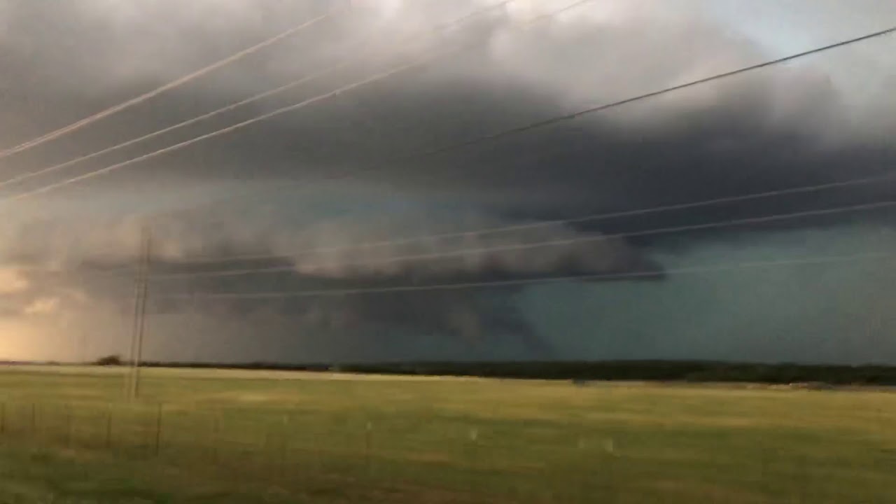 Tornado warned supercell in South Texas - YouTube
