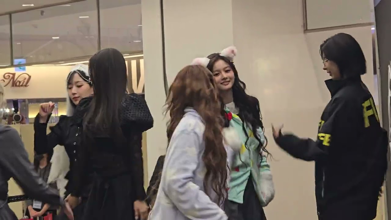 251031 엔믹스(NMIXX) 블루발렌타인(Blue Valentine) 코엑스공개팬사인회