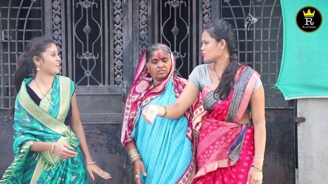 मोठी सून गेली घर लावून 😂 सासूबाई ला बसवलं बाहेर