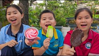 Lộc TiVi Được Mẹ Cho Kem Dưa Lưới, Kem Dâu, Kem Vani Bọc Socola Ăn Sau Khi Quét Sân Xong Siêu Ngon