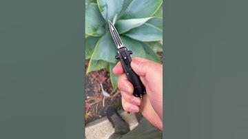Mini OTF w/ Keychain #knife #knives #autoknife #switchblade #otfknife