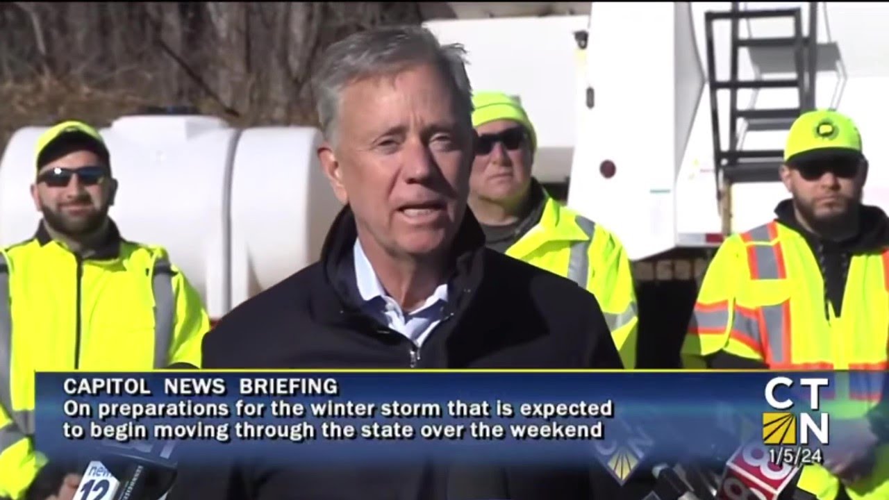 News briefing on winter storm preparations - YouTube