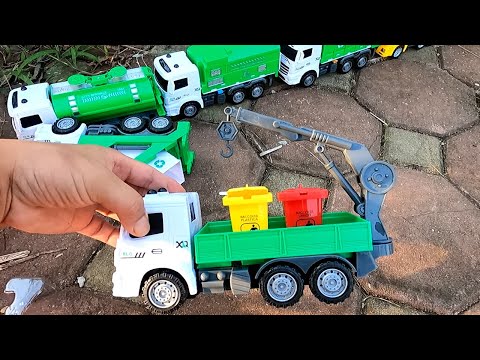 Tìm Xe Chở Rác, Xe Cần Cẩu, Máy Xúc, Xe Bồn, Xe Trộn Bê Tông và Các Loại Xe Ôto Trong Vườn