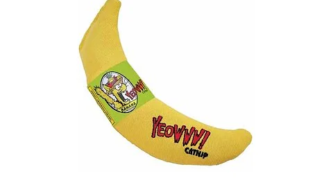 Review Yeowww Catnip Banana Cat Toy