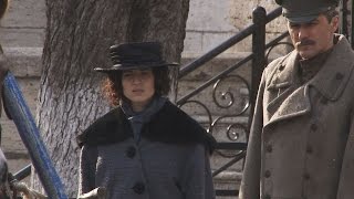 В центре Пятигорска снимают «Хождение по мукам» с Юлией Снигирь и Павлом Трубинером В центре Пятигорска снимают «Хождение по мукам» с Юлией Снигирь и Павлом Трубинером