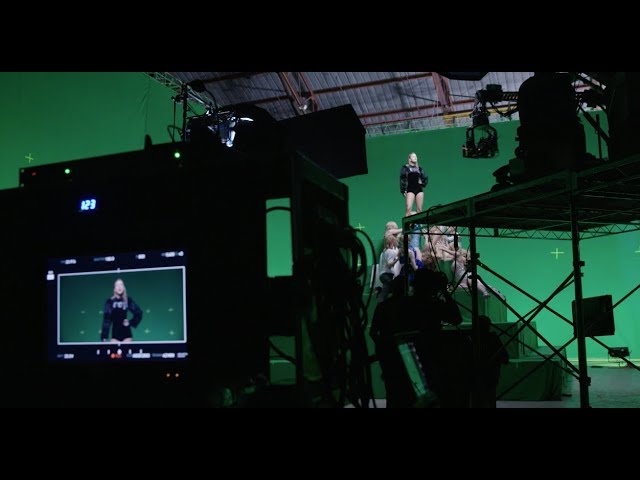 Taylor Swift - Lavender Haze (Behind The Scenes) 