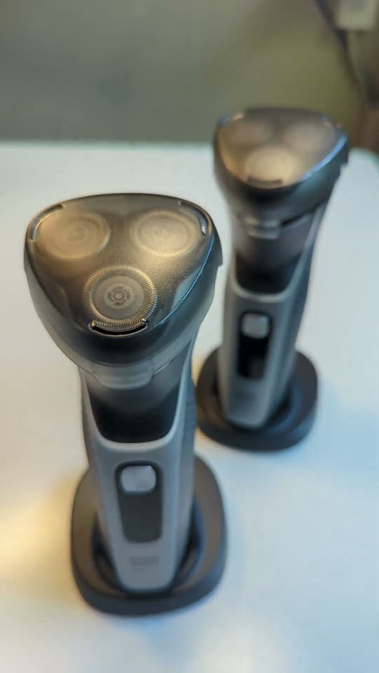 Philips Norelco 3900 vs 3800 What's the Difference? YouTube