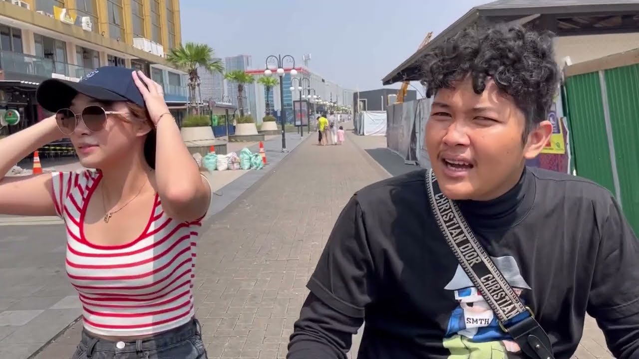 Sehari jadi baby sitter Livy Renata