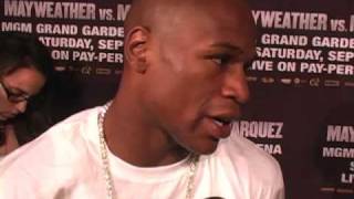 Floyd Mayweather shows respect to Juan Manuel Marquez