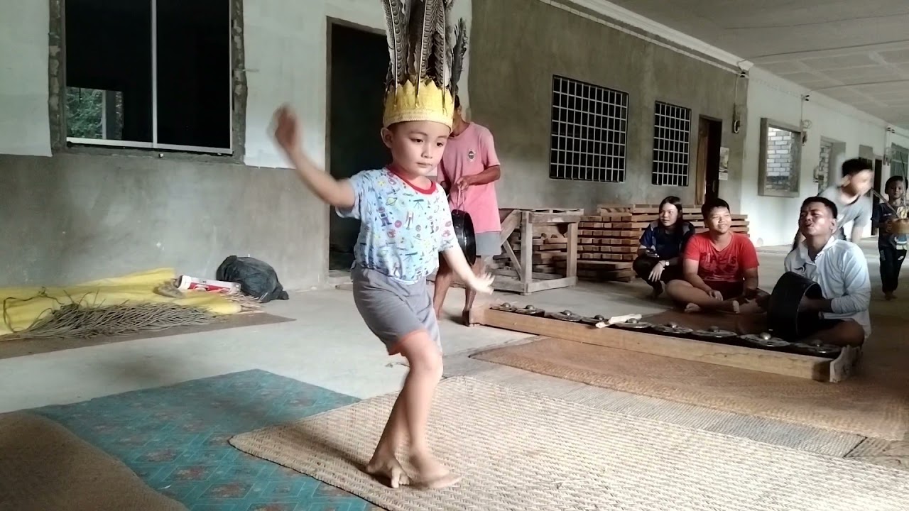 Ngajat maya Rami nyambut taun baru 2022 // Rumah Panjai Nanga Bangkit Entabai // Dayak Iban