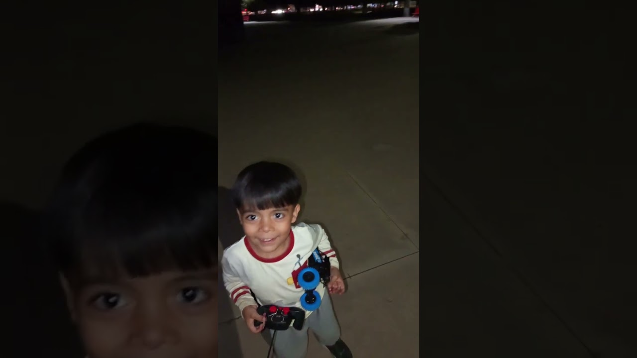 Mis tesoros con sus juguetes 