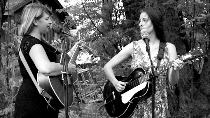 Leonie Evans & Gina Leslie "Moanin' For You" LIVE ...