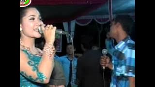 Seno Laras Memanikmu