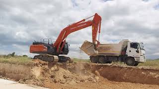 Hitachi Zaxis 350-7 Ekskavatör Hafriyat Yükleme