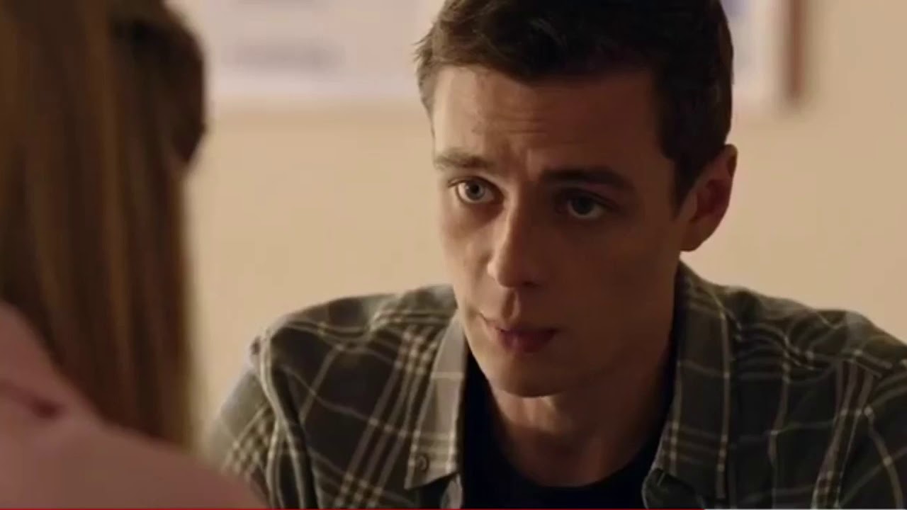 Молодёжка «Она тебя не любит» Маша и Миша - YouTube