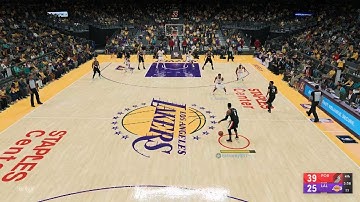 NBA 2K22 Next Gen PNO: Damian Lillard Does Chris Paul Signature Move Into Stepback