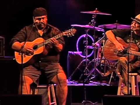 Jack Johnson, Eddie Vedder, Kawika Kahiapo - Constellations (live from Kokua Festival 2007)