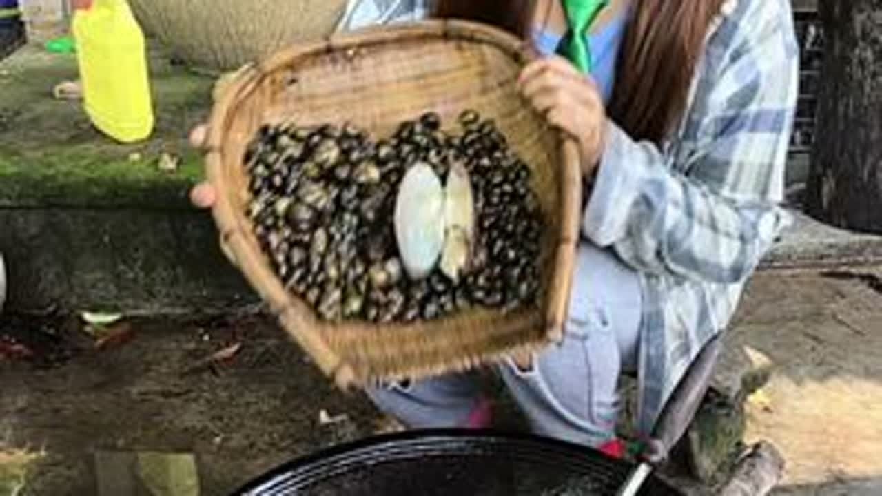 追求生活的美好，人静心如止水，物简心无杂念，心安即是归处#我的乡村生活 #农村美食记录生活 #乡下柴火饭 #乡村味道 #原生态美食