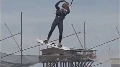 kitesurf extreme jump salto time warp ( high-speed camera)