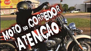 HARLEY DAVIDSON NO CORREDOR