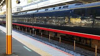 伊豆急行2100系2157F編成黒船列車熱海駅発車