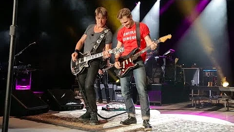 Keith Urban - Keep Your Hands to Yourself ft. Fran...