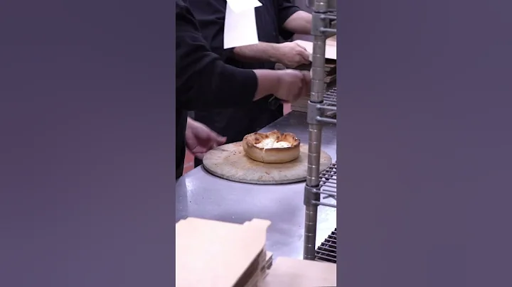 One of Chicagos most legendary Deep Dish Pizza. Co...