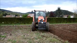 Kubota M110GX   Ploughing in France !