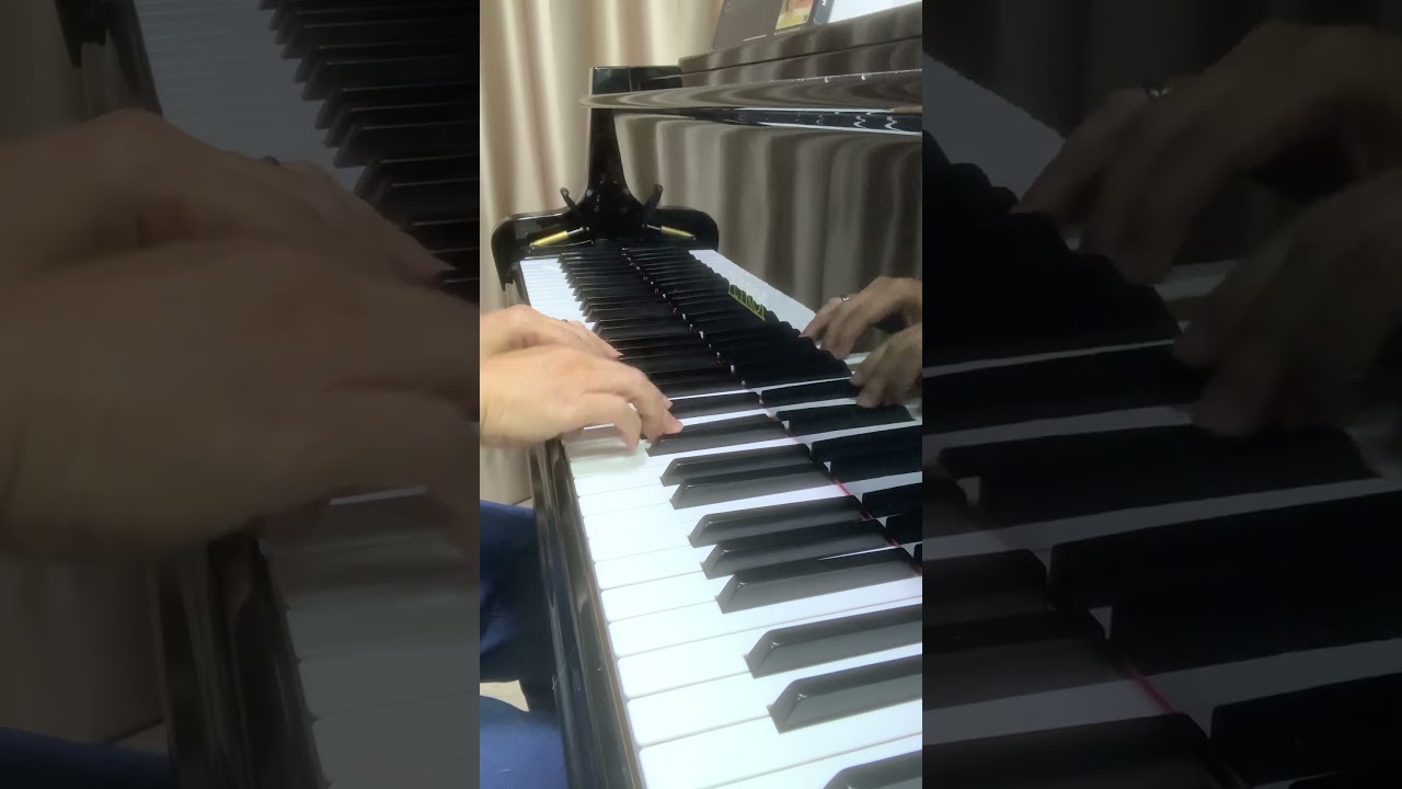 Guarda First Impression - Mike Cornick #piano #vmeb #jazzblues su YouTube Guarda First Impression - Mike Cornick #piano #vmeb #jazzblues su YouTube