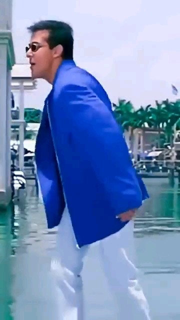 Ishq chandi hai ishq sona hai💃🕺#salmankhanbirthday #sushmitasen #romentic #shorts #shortvideo