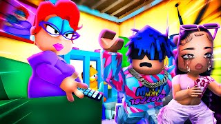 ESCAPE CRAZY CAT LADY! (Obby) | ROBLOX screenshot 4