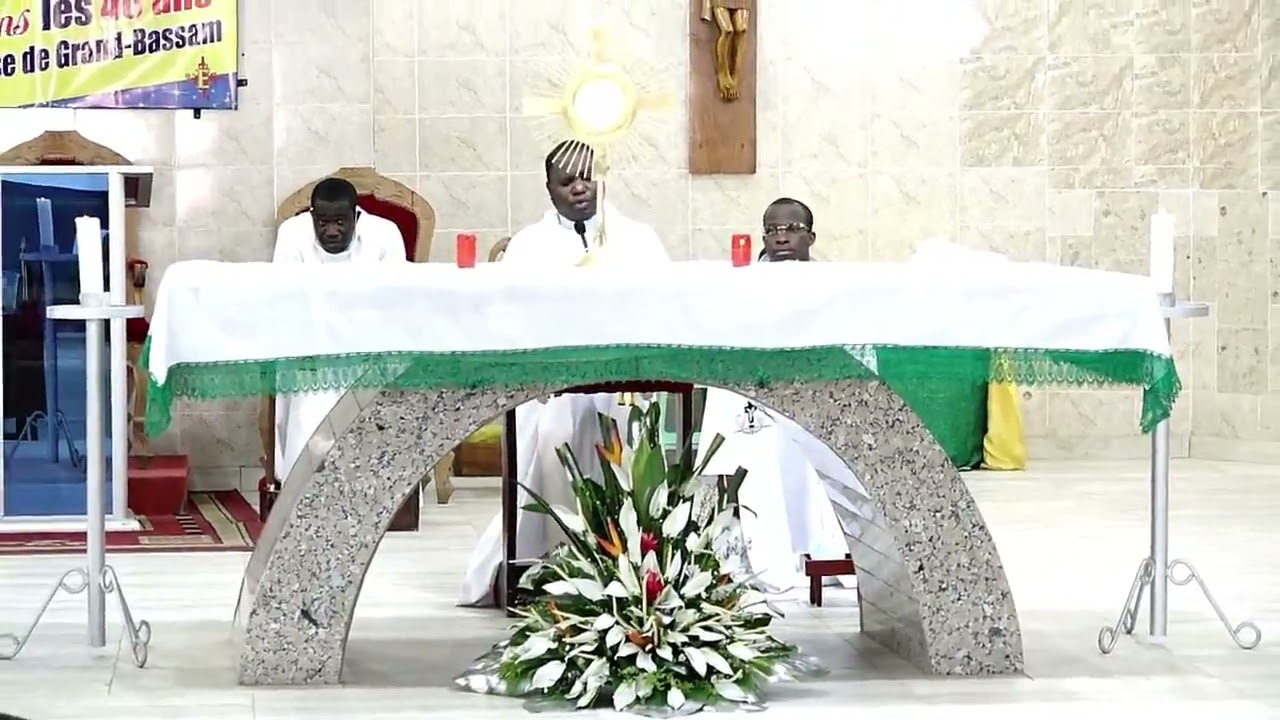 Adoration du St Sacrement à Sainte Trinité de Koumassi