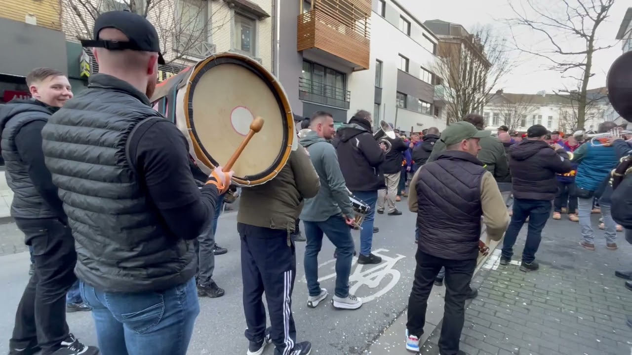 Les soumonces en batteries La Louvière le petit jeune de Binche 