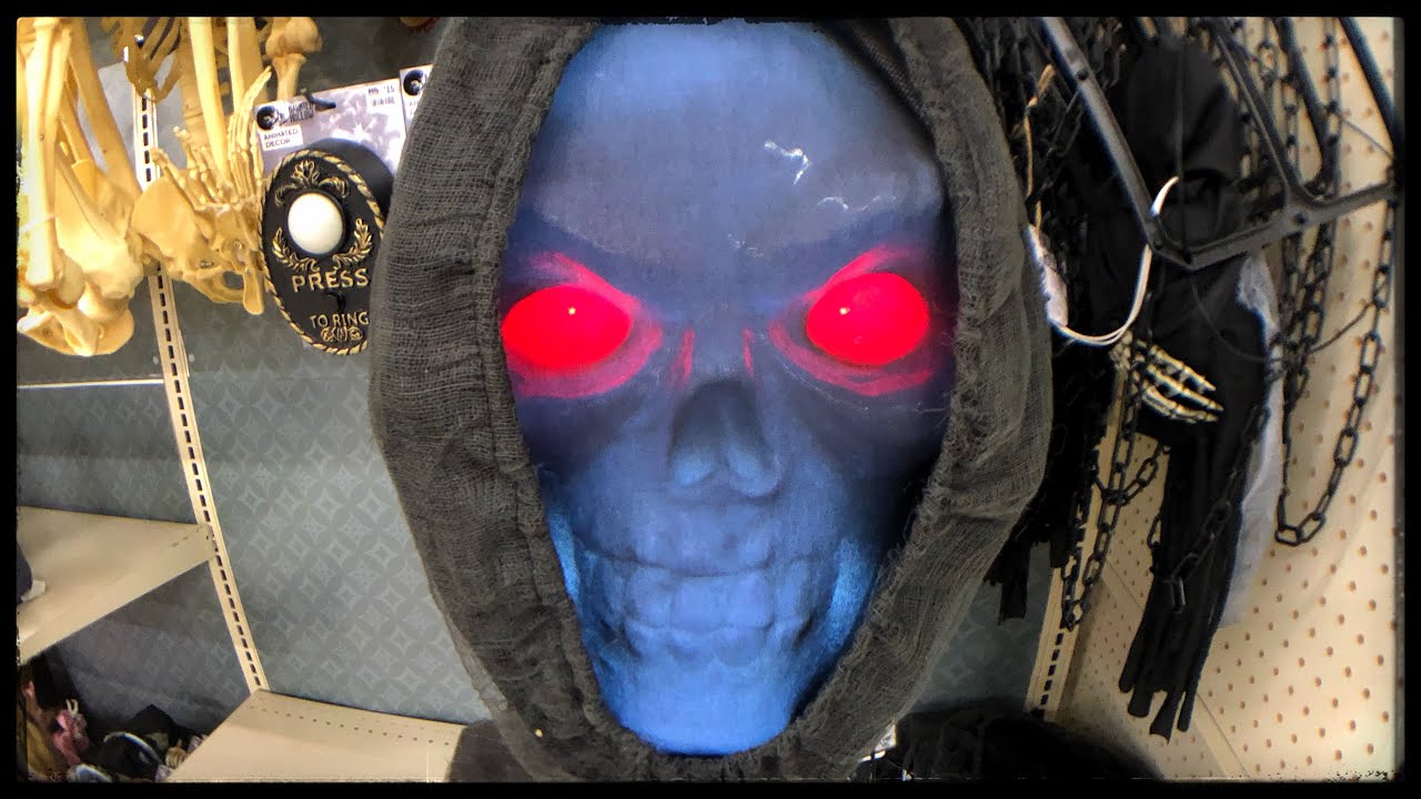 HALLOWEEN at BIG LOTS 2022 | Animatronics, Props, Inflatables | Store Tour | Part 1