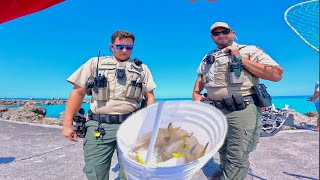 FWC SHOWS UP! I WAS GIVING AWAY ALL MY FISH TO A FAMILY!!! FISHING VLOG