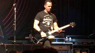 Alter Bridge - "Addicted to Pain" (Live in North Kansas City, MO) 01/28/2017