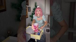 Thumbnail for Monsters decorate the Christmas tree! Part 2