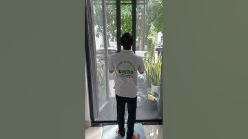 Cửa đi xếp xích không ray 2 cánh ngăn muỗi, côn trùng vào nhà.